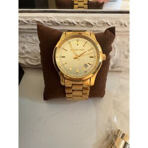 Michael Kors Jet Set Women's Gold Stainless Steel Analog Dial Watch